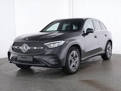 Grau Gebraucht 2024 Mercedes GLC300 AMG line SUV | 56.290 € (Superpreis)