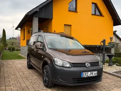 Gebraucht VW Caddy Comfortline 102 PS (75 kW) 2014 Braun Van / Kleinbus
