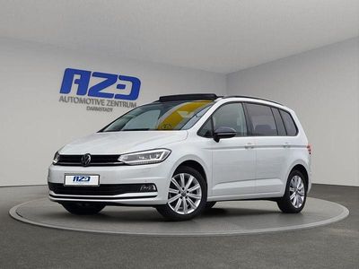 Oryxweiß perlmutteffekt Gebraucht 2023 VW Touran Highline Van / Kleinbus | 37.444 € (Etwas zu teuer)