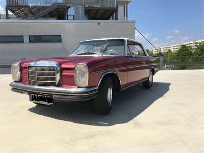 gebraucht Mercedes 260 Bordeaux rotes coupe mit weissem Dach