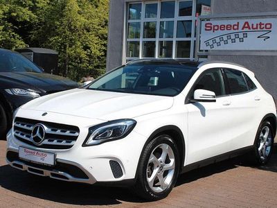 Usata Mercedes GLA200 Urban 156 CV (114 kW) 2018 Bianco SUV