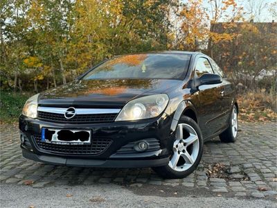 Opel Astra GTC