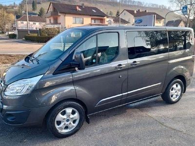 Gebraucht Ford Transit Titanium 170 PS (125 kW) 2019 Grau Kombi