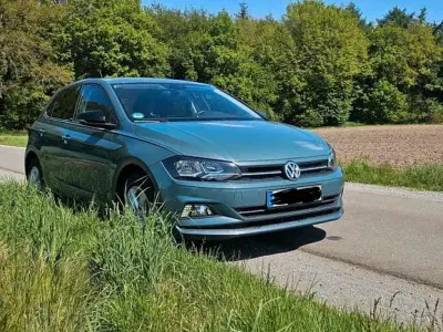 Używany VW Polo IQ Drive 90 KM (66 kW) 2019 Niebieski Hatchback