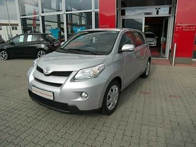 Gebraucht Toyota Urban Cruiser 101 PS (74 kW) 2011 Silber metallic SUV
