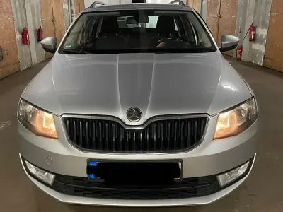 Gebraucht Skoda Octavia 105 PS (77 kW) 2014 Grau Kombi