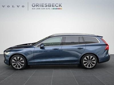 Second-hand Volvo V60 Plus 455 CP (334 kW) 2022 Albastru Break