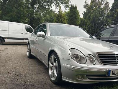 Mercedes E280