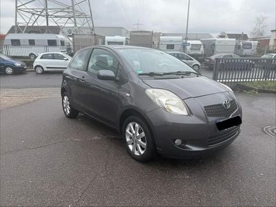 Gebraucht Toyota Yaris 69 PS (50 kW) 2008 Grau Kleinwagen