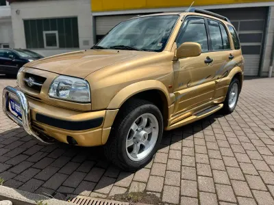 Gebraucht Suzuki Grand Vitara 144 PS (105 kW) 2000 Gold SUV