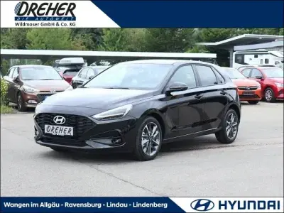Gebraucht Hyundai i30 Advantage 140 PS (102 kW) 2025 Abyss black / mic Limousine
