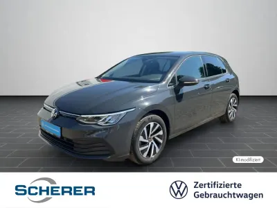 Gebraucht VW Golf VIII Life 110 PS (80 kW) 2023 Uranograu Limousine