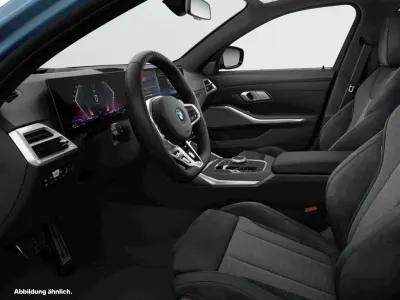 Gebraucht BMW 330e Comfort Edition 292 PS (214 kW) 2025 Arctic race blue metallic Kombi
