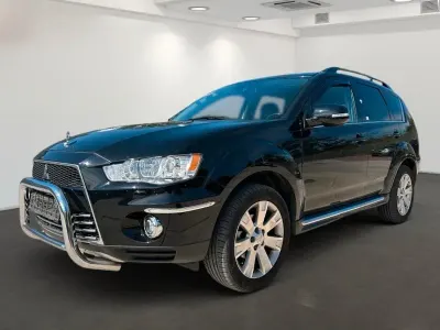 Gebraucht Mitsubishi Outlander 177 PS (130 kW) 2011 Schwarz SUV