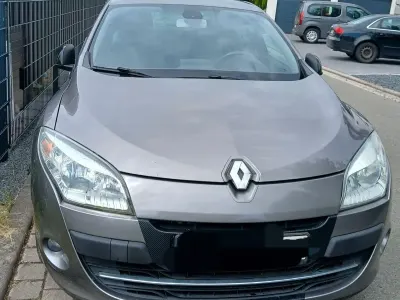 Gebraucht Renault Mégane Bose Edition 131 PS (96 kW) 2012 Limousine