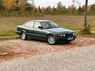 Używany BMW 520 150 KM (110 kW) 1991 Zielony Sedan/Limuzyna