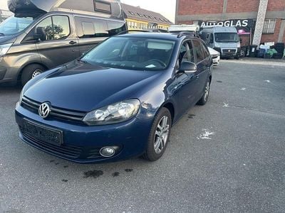 Gebraucht VW Golf VI Match 105 PS (77 kW) 2012 Blau Kleinwagen