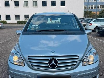 Second-hand Mercedes B180 109 CP (80 kW) 2008 Argintiu Monovolum