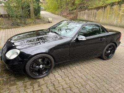 Second-hand Mercedes SLK320 218 CP (160 kW) 2000 Negru Cabrio