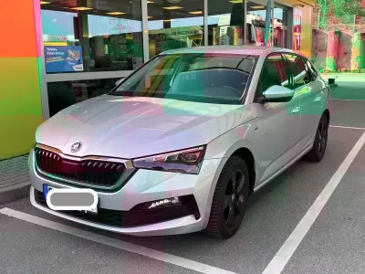 Gebraucht Skoda Scala Drive 150 PS (110 kW) 2020 Silber Kleinwagen
