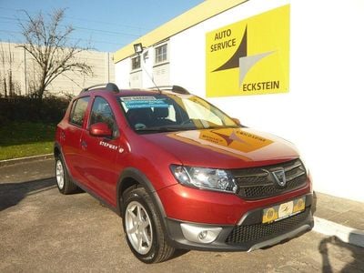 Gebraucht Dacia Sandero Prestige 90 PS (66 kW) 2013 Rot Limousine