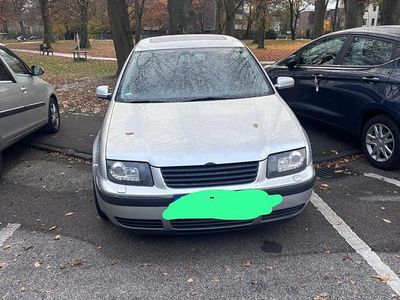 Gebraucht VW Bora 150 PS (110 kW) 2000 Silber Limousine