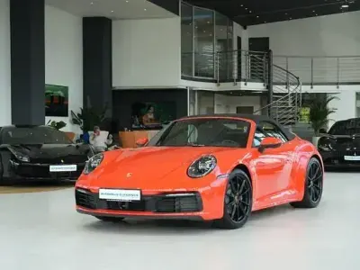 Usata Porsche 992 Sport 385 CV (283 kW) 2020 Arancione Cabrio