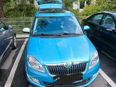 Gebraucht Skoda Roomster 105 PS (77 kW) 2015 Andere farben Van / Kleinbus