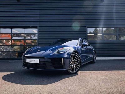 Grau Gebraucht 2024 Porsche Panamera 4 Limousine | 122.999 €