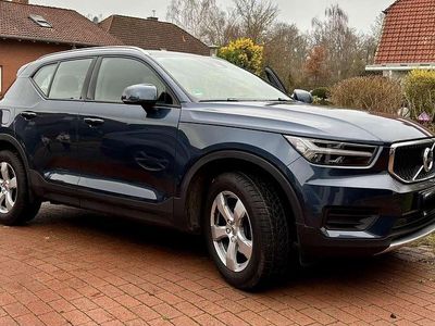 Blau Gebraucht 2021 Volvo XC40 Momentum SUV | 26.000 € (Fairer Preis)