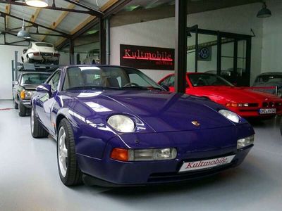 Porsche 928