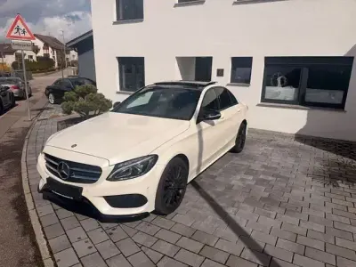 Gebraucht Mercedes CLK320 211 PS (155 kW) 2015 Andere Cabrio