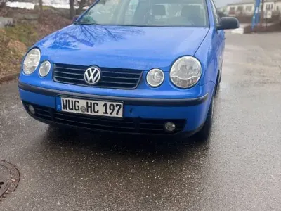 Second-hand VW Polo Basis 64 CP (47 kW) 2003 Albastru Hatchback