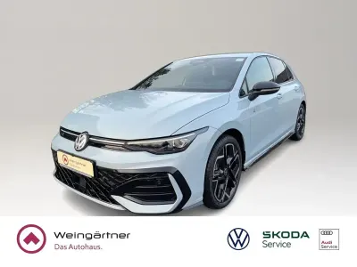 Nowe VW Golf VIII R-line 204 KM (150 kW) 2026 Niebieski Sedan/Limuzyna
