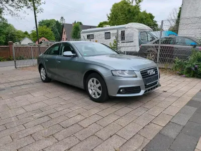 Gebraucht Audi A4 Comfort 120 PS (88 kW) 2011 Andere farben Limousine