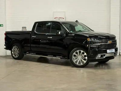 Gebraucht Chevrolet Silverado 309 PS (227 kW) 2023 Schwarz SUV