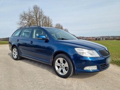 Usado Skoda Octavia Ambiente 160 HP (117 kW) 2009 Azul Carrinha