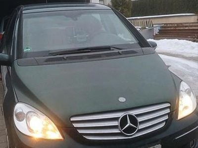 Grün Gebraucht 2006 Mercedes B180 Van / Kleinbus | 2.000 € (Guter Preis)
