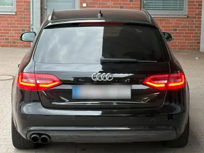 Gebraucht Audi A4 177 PS (130 kW) 2012 Schwarz Kombi
