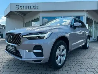 Gebraucht Volvo XC60 Core 250 PS (183 kW) 2025 Aurora silver SUV