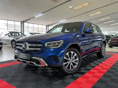 Second-hand Mercedes GLC300e 194 CP (142 kW) 2021 Albastru SUV