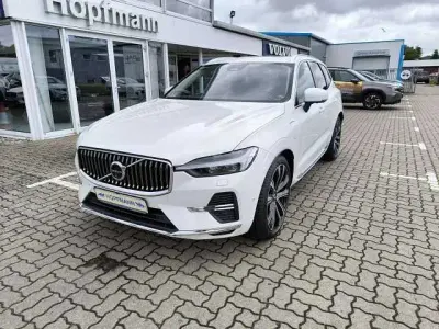 Gebraucht Volvo XC60 Plus 257 PS (189 kW) 2025 Crystal white / metallic SUV
