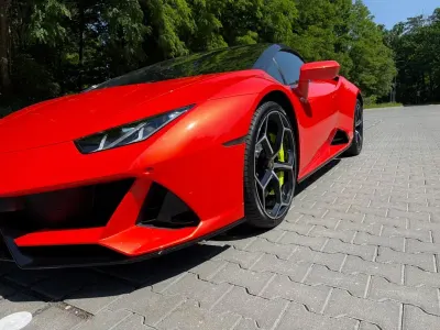 Usata Lamborghini Huracán 640 CV (470 kW) 2023 Arancione Cabrio