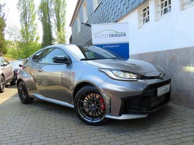 Usata Toyota Yaris 280 CV (205 kW) 2024 Grigio Utilitaria