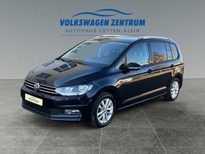 Schwarz Gebraucht 2016 VW Touran Comfortline Van / Kleinbus | 15.990 € (Fairer Preis)