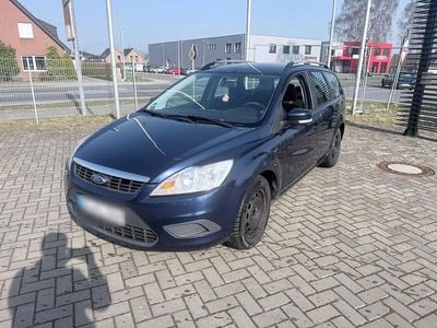 Gebraucht Ford Focus 2011 Blau Kombi