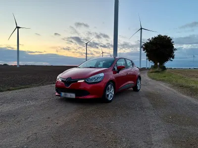 Gebraucht Renault Clio IV 120 PS (88 kW) 2015 Rot Kleinwagen
