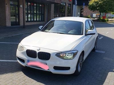 Usata BMW 114 102 CV (75 kW) 2012 Bianco Utilitaria