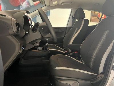 Rot Neu 2025 Hyundai i10 GO! Kleinwagen | 17.990 € (Fairer Preis)