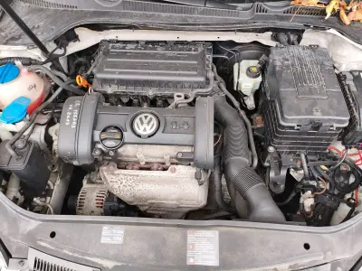 Gebraucht VW Golf V 80 PS (58 kW) 2008 Weiß Kleinwagen